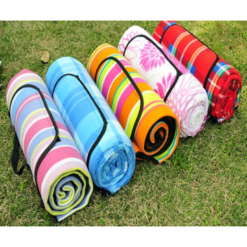 1.5m * 2m Equipo de camping Picnic Mat